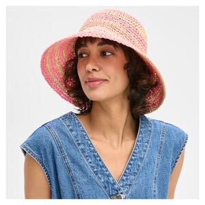 New on 34th  crochet bucket hat black & tan